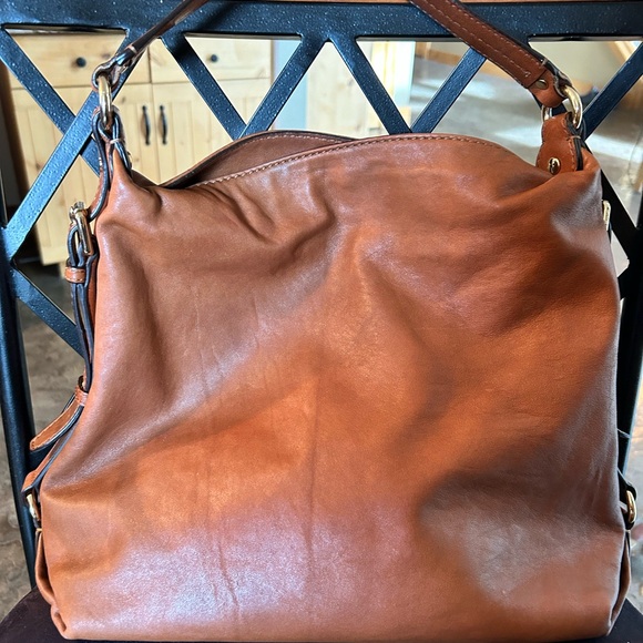 Authentic Michael Kors bag - Picture 3 of 15